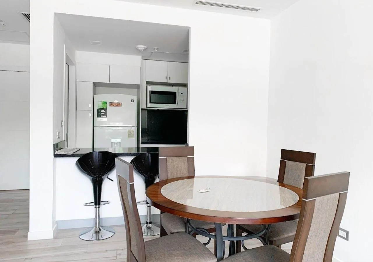 Airbnb Guayaquil, Puerto Santa Ana, Parking Gratis 아파트 과야킬