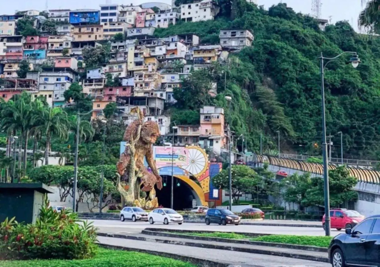 Apartamento Airbnb Guayaquil, Puerto Santa Ana, Parking Gratis