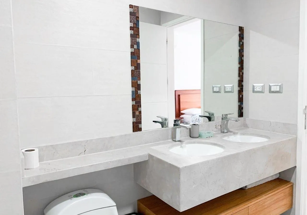Apartamento Airbnb Guayaquil, Puerto Santa Ana, Parking Gratis 0*, Guayaquil Ecuador
