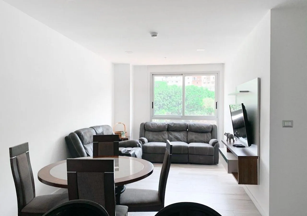 Apartamento Airbnb Guayaquil, Puerto Santa Ana, Parking Gratis Ecuador