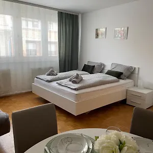 - Grey Apartamento Liubliana