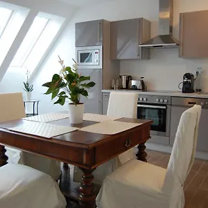 Alga Am Westbahnhof Apartamento Viena